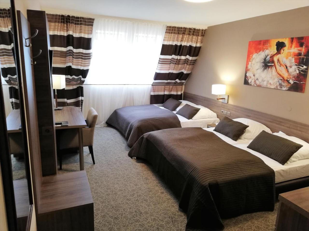 Hotel Zakliki คราคูฟ ภายนอก รูปภาพ